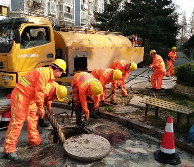 普兰市政管道清淤