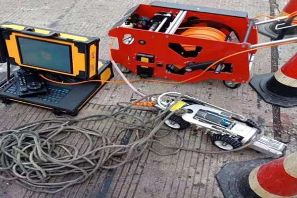 普兰CCTV管道检测机器人